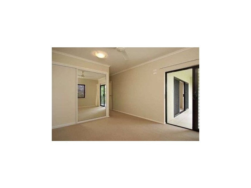 Manoora QLD 4870