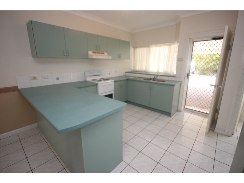 1/14 Grantala Street, Manoora QLD 4870