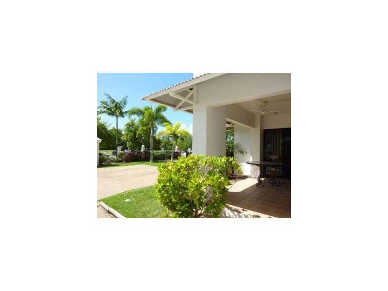 5 293 Esplanade, Cairns QLD 4870