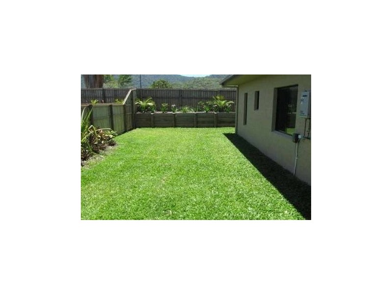 11 Thooleer Vista, Trinity Park QLD 4879