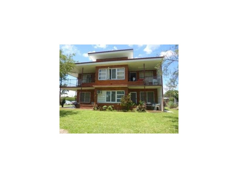 4/221 Aumuller  Street, Westcourt QLD 4870