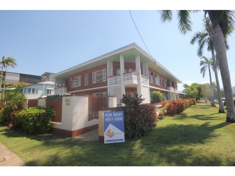 1/263 Lake Street, Cairns QLD 4870