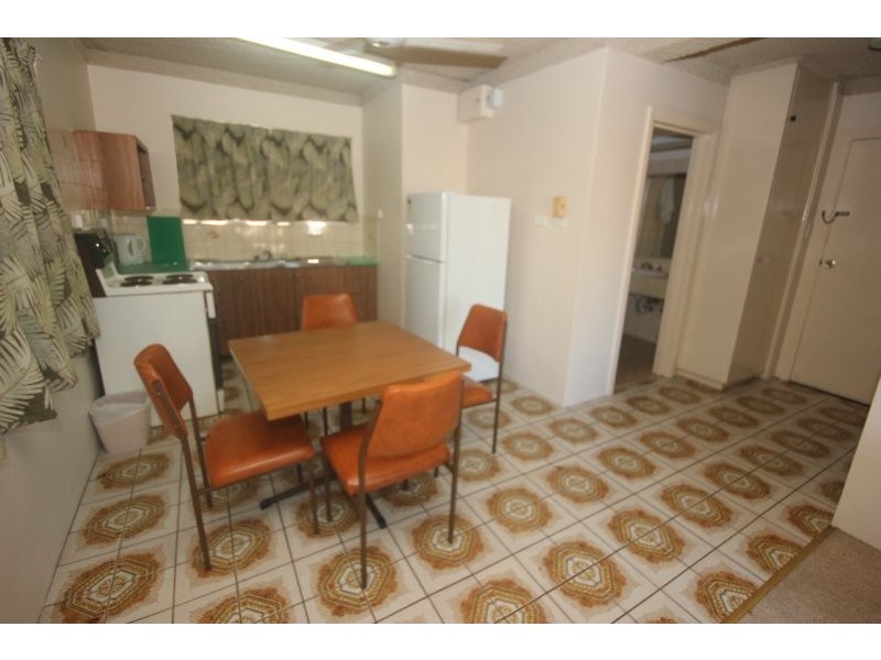 1/263 Lake Street, Cairns QLD 4870