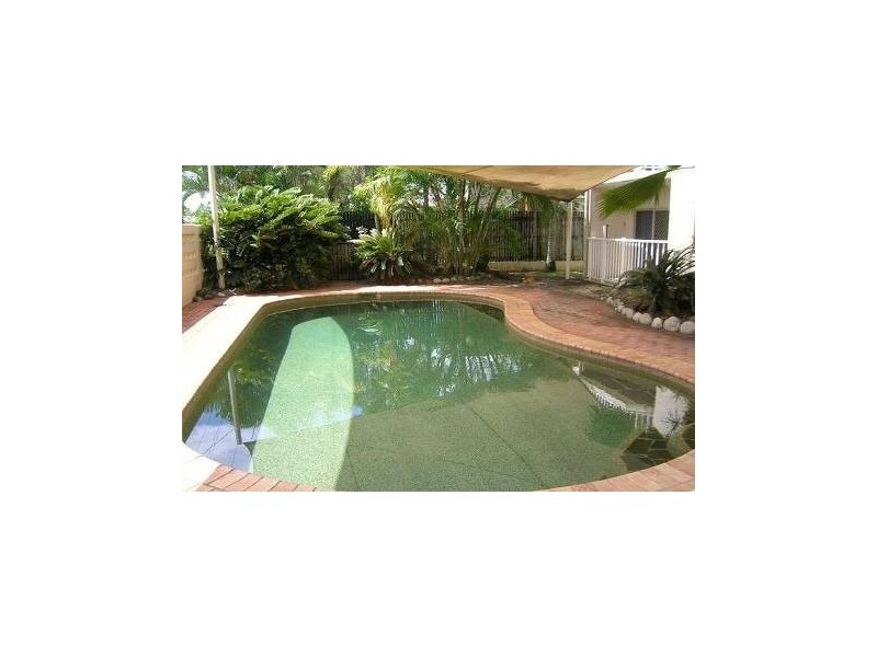 12/16-18 Winkworth Avenue, Bungalow QLD 4870