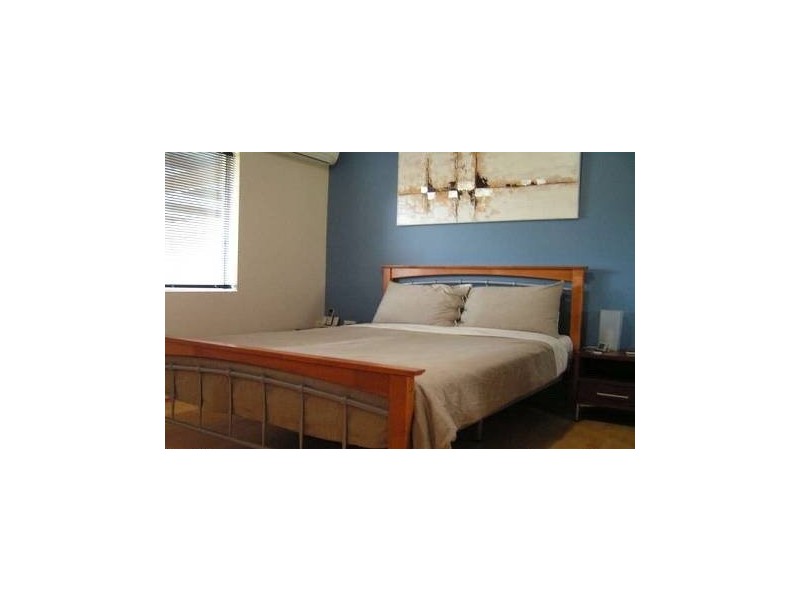 6/481 McCoombe Street, Mooroobool QLD 4870