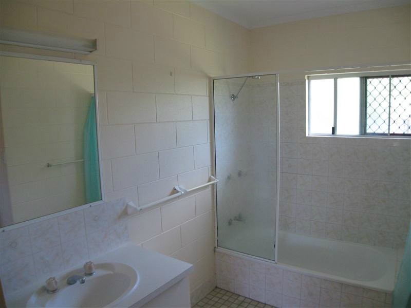 24 Idalia Road, Bentley Park QLD 4869