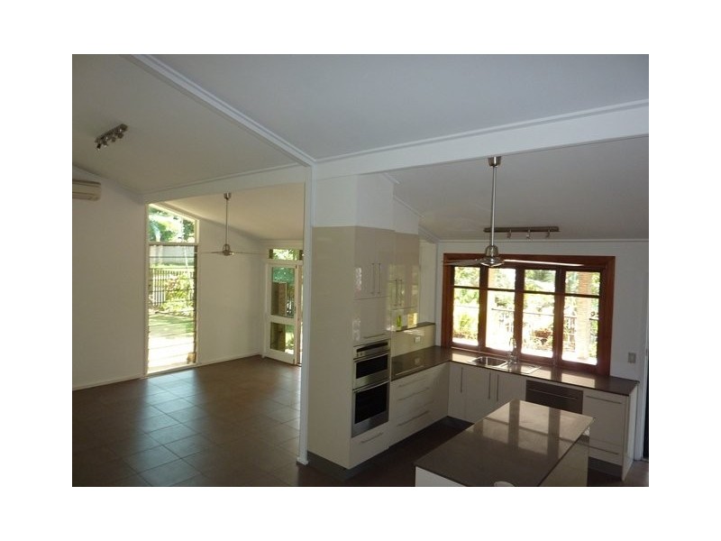 22 Blue Hills Crescent, Freshwater QLD 4870