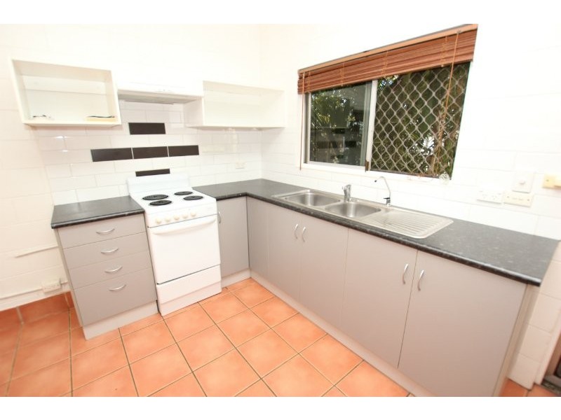 4/8 SANDOWN CLOSE, Woree QLD 4868