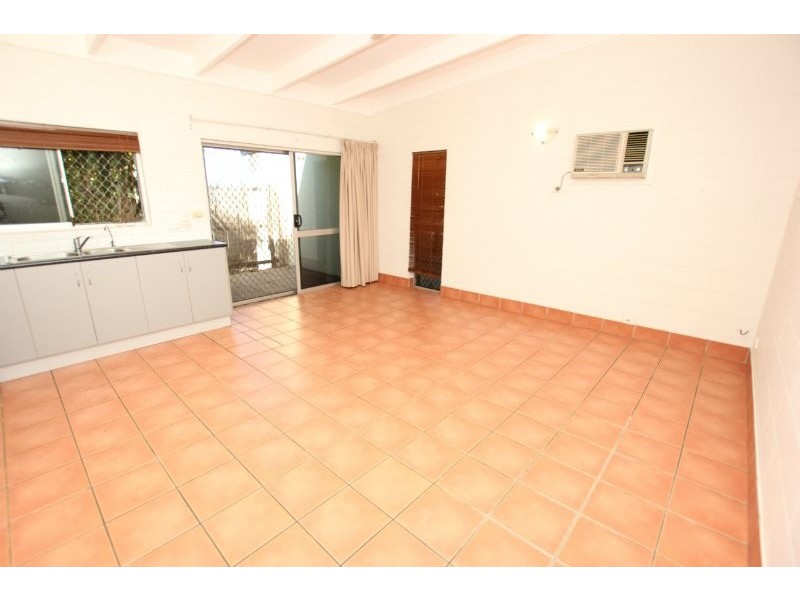 4/8 SANDOWN CLOSE, Woree QLD 4868