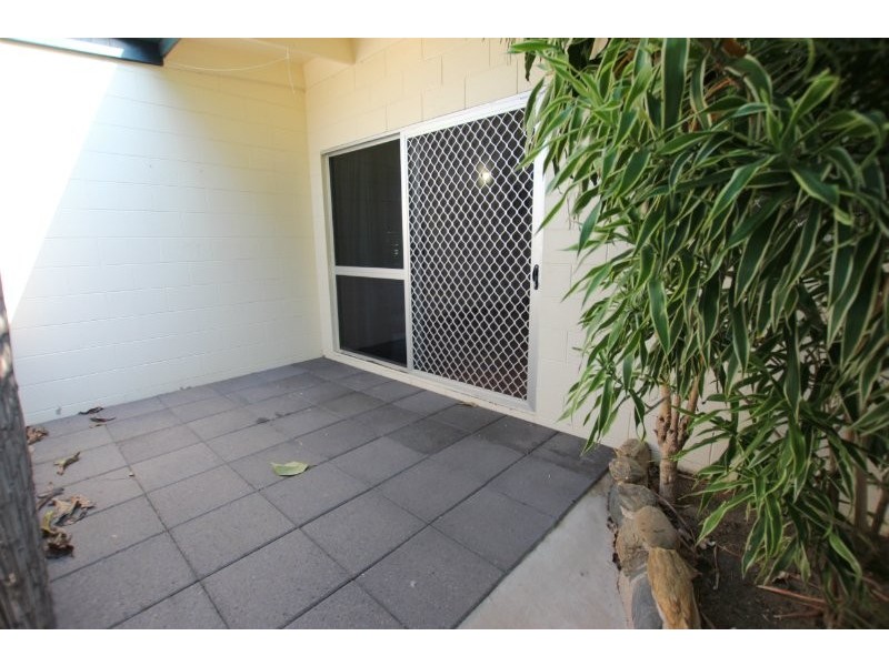 4/8 SANDOWN CLOSE, Woree QLD 4868