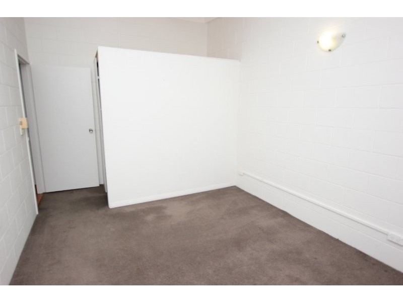 4/8 SANDOWN CLOSE, Woree QLD 4868