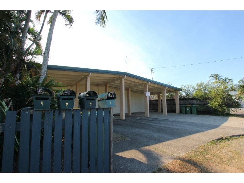 4/8 SANDOWN CLOSE, Woree QLD 4868