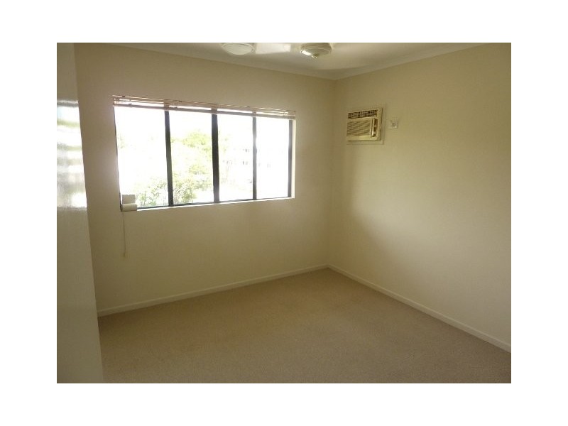 3/516-517 Varley Street, Yorkeys Knob QLD 4878