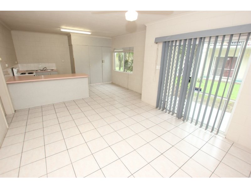 11/201 Aumuller Street, Bungalow QLD 4870