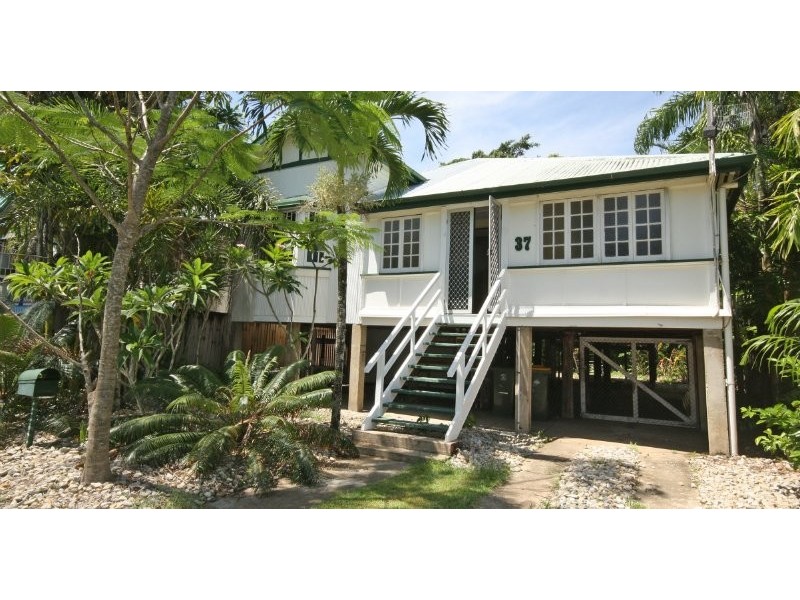 37 Cairns Street, Cairns QLD 4870