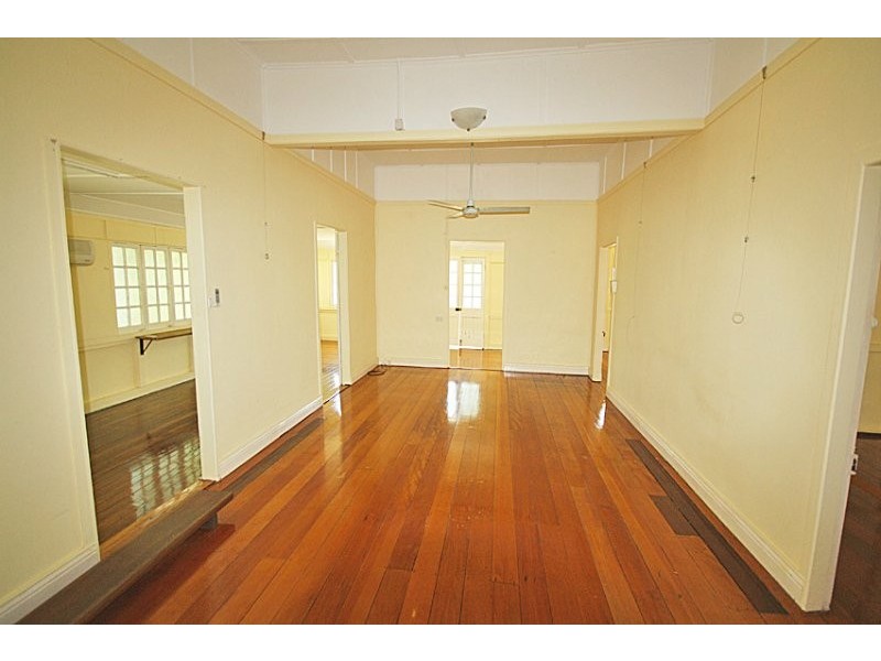 37 Cairns Street, Cairns QLD 4870
