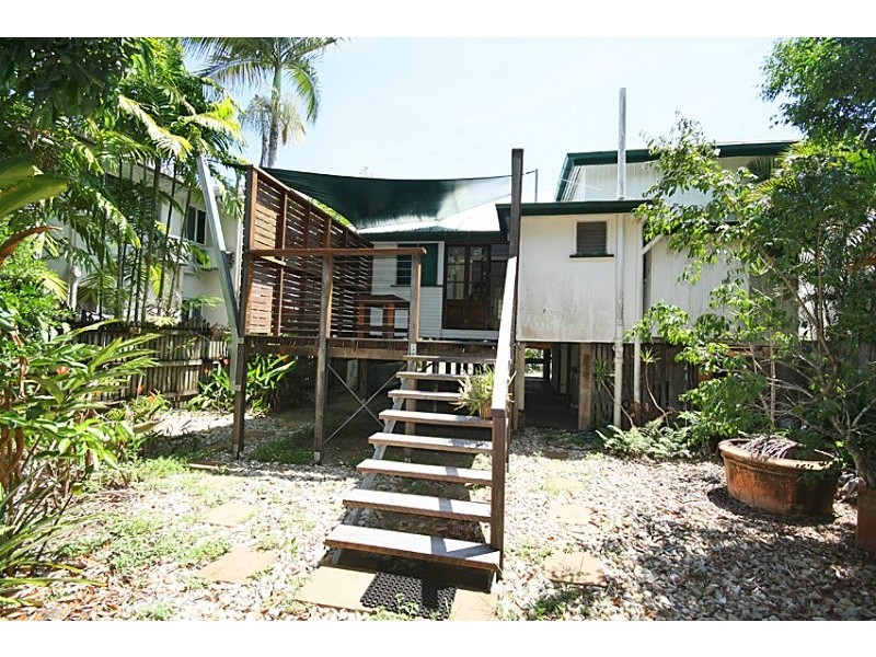 37 Cairns Street, Cairns QLD 4870