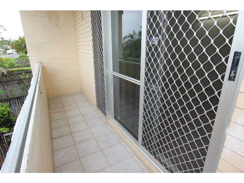 Westcourt QLD 4870