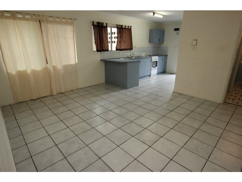 Westcourt QLD 4870