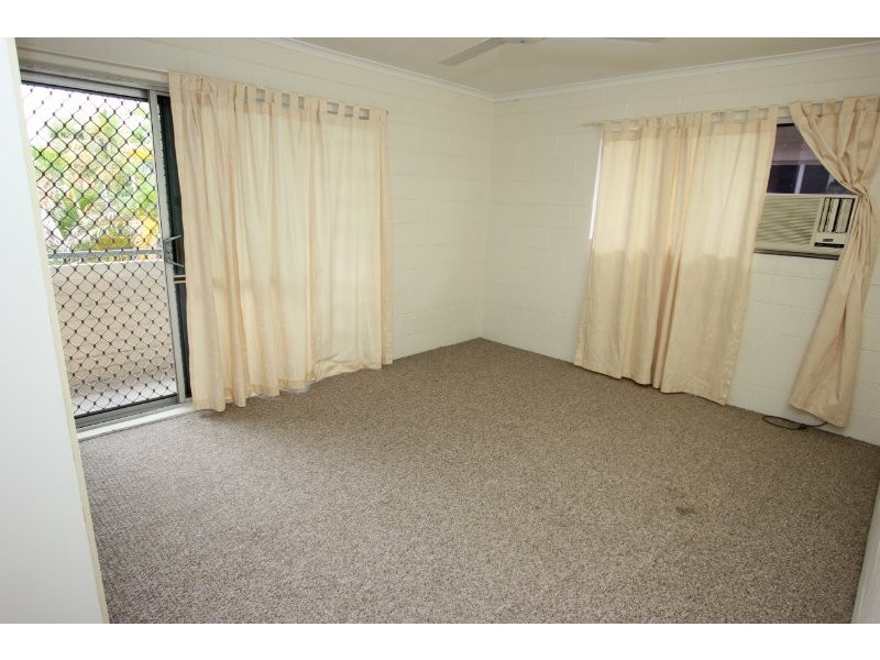Westcourt QLD 4870
