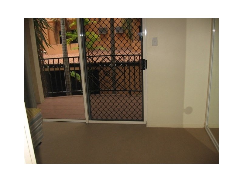 19/10 Digger Street, Cairns QLD 4870