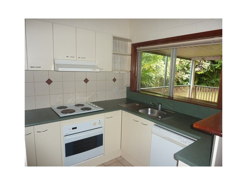 24 Banning Avenue, Brinsmead QLD 4870