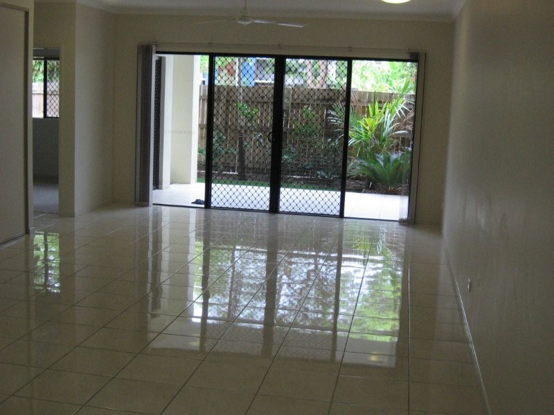 5/516 Varley Street, Yorkeys Knob QLD 4878