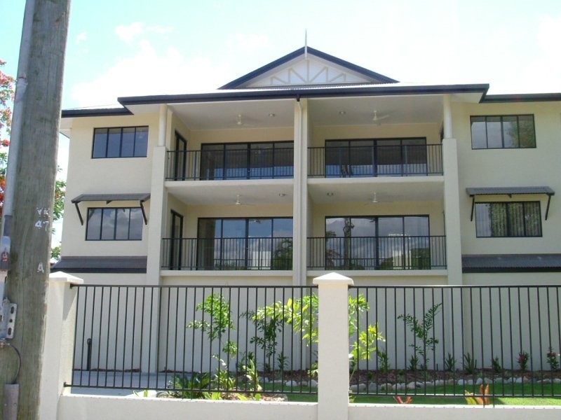 5/516 Varley Street, Yorkeys Knob QLD 4878
