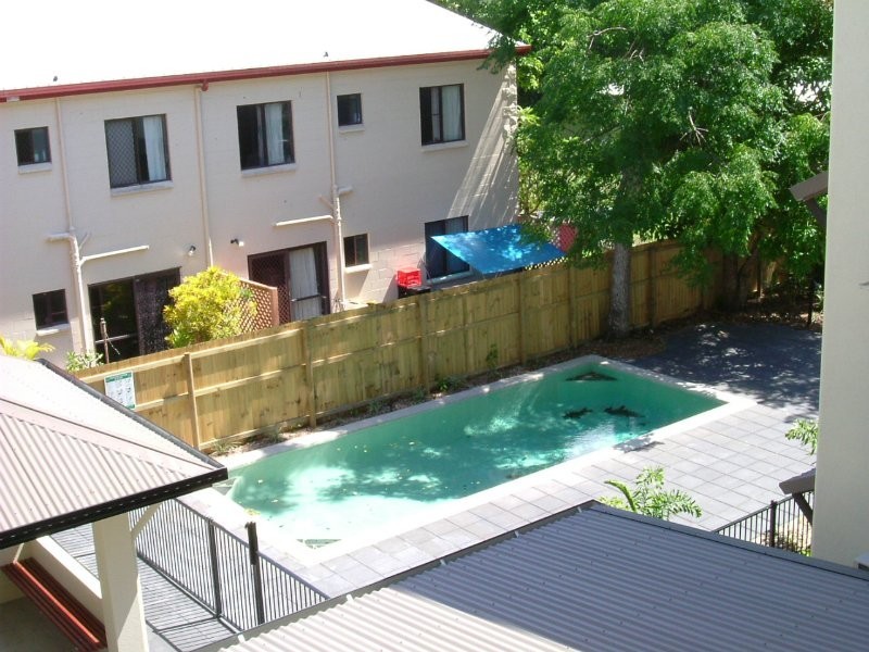 5/516 Varley Street, Yorkeys Knob QLD 4878