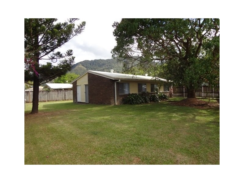 75 Murray Street, Manoora QLD 4870