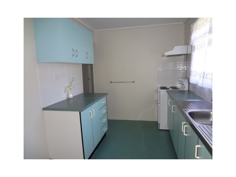 75 Murray Street, Manoora QLD 4870