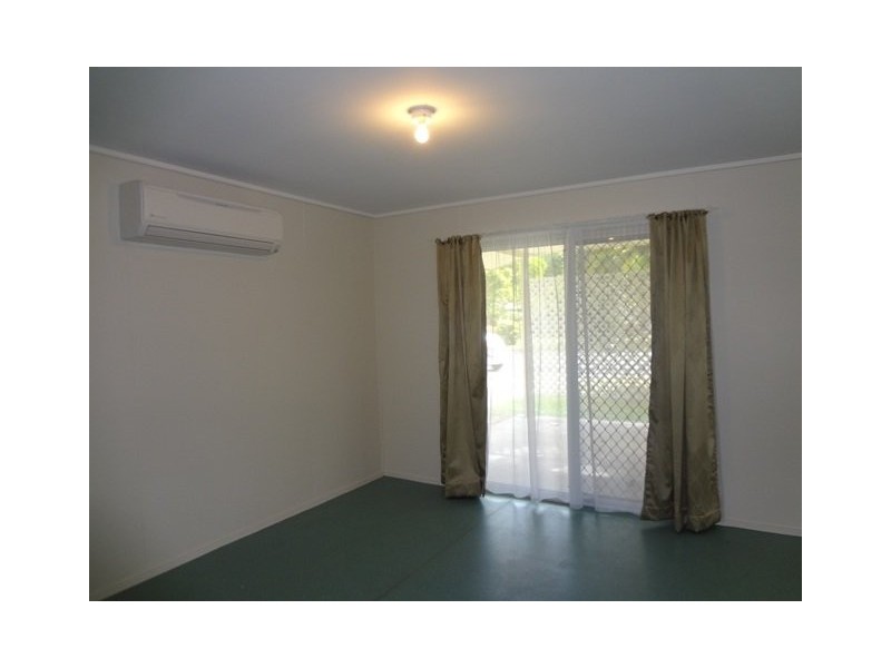 75 Murray Street, Manoora QLD 4870
