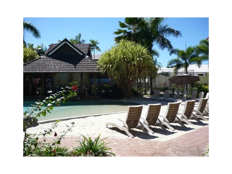 1739/2 Greenslopes Street, Edge Hill QLD 4870