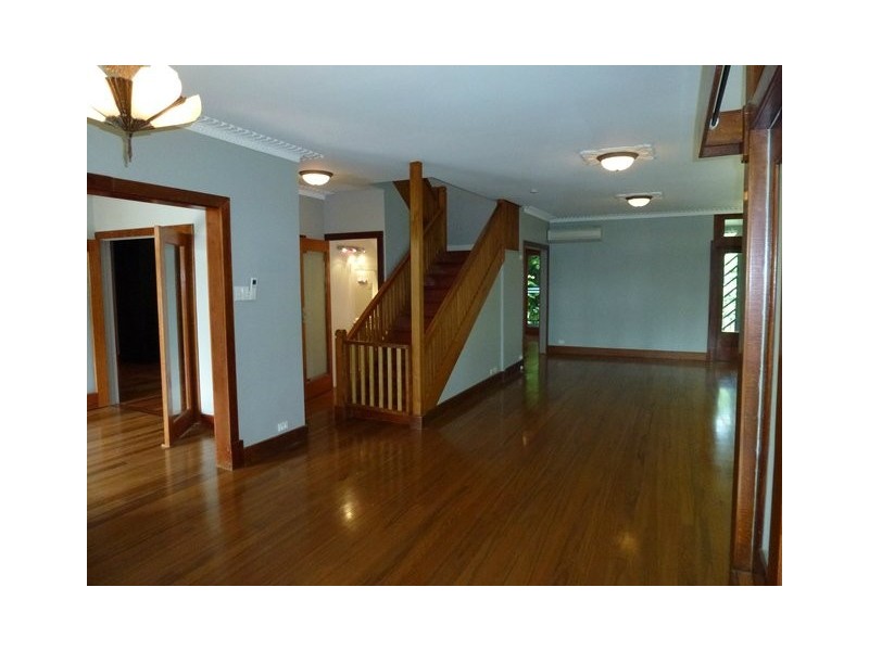 25 Friend Street, Edge Hill QLD 4870