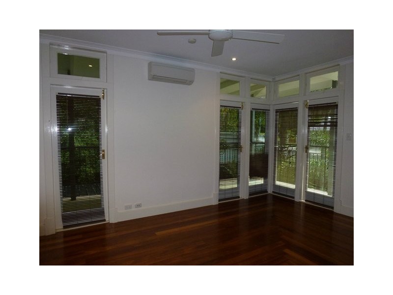 25 Friend Street, Edge Hill QLD 4870