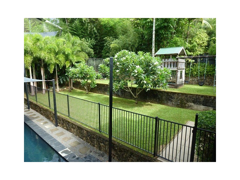 25 Friend Street, Edge Hill QLD 4870