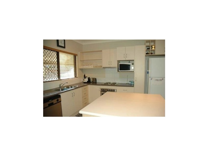 1/14-16 Short Street, Redlynch QLD 4870