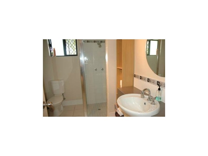 1/14-16 Short Street, Redlynch QLD 4870