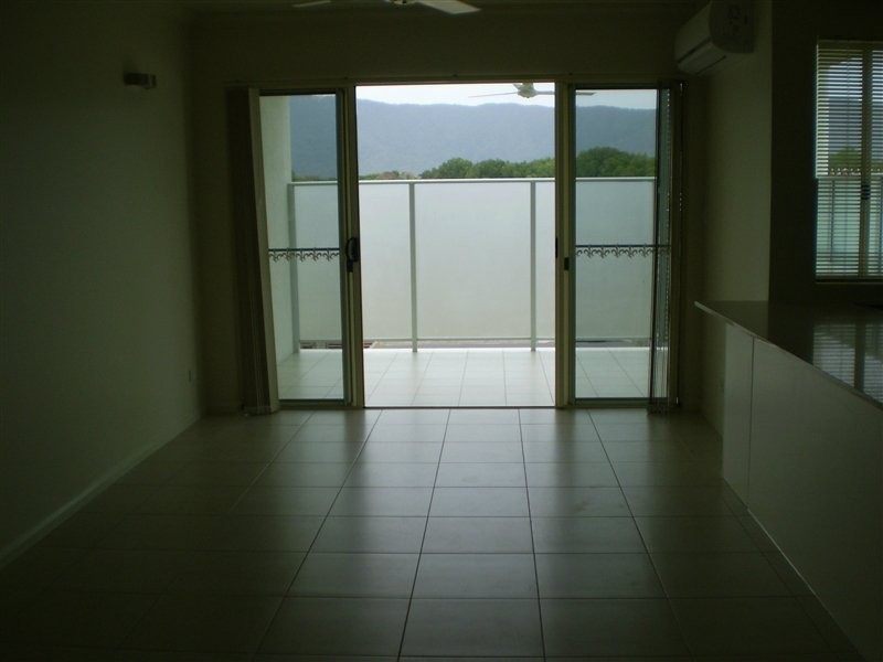 8/75 Moore Street, Trinity Beach QLD 4879