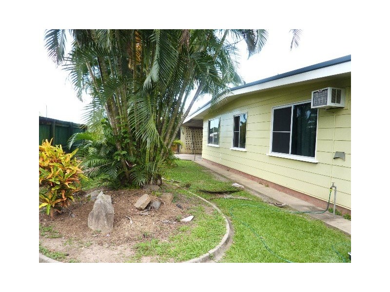 23 Mansfield Street, Earlville QLD 4870