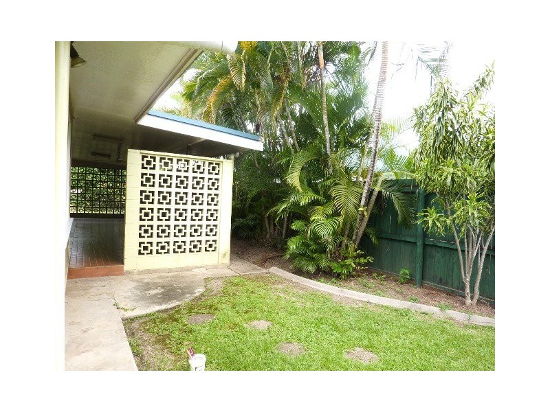 23 Mansfield Street, Earlville QLD 4870