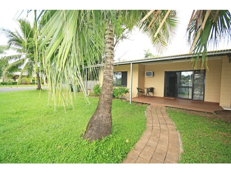 1/2 Torrence Avenue, Edge Hill QLD 4870