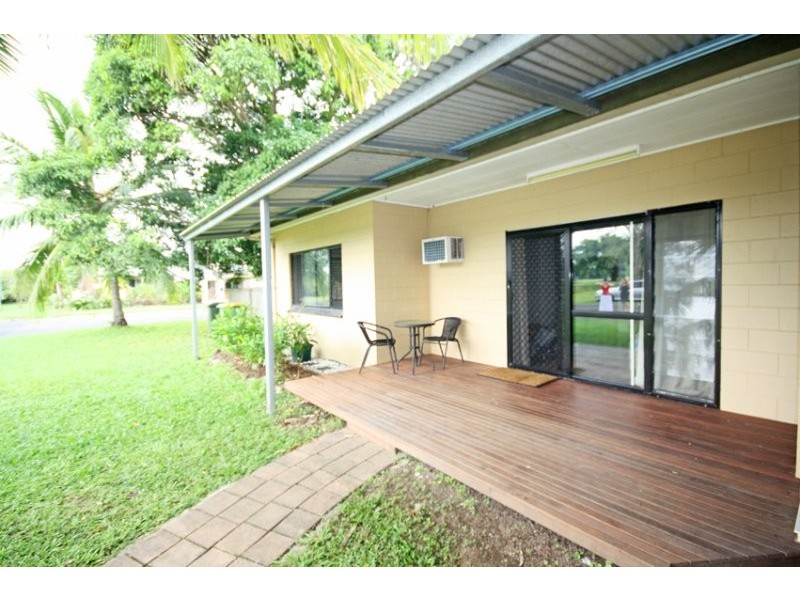 1/2 Torrence Avenue, Edge Hill QLD 4870