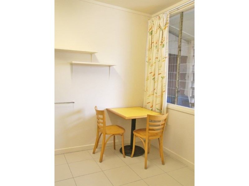 7/204 Lake Street, Cairns QLD 4870