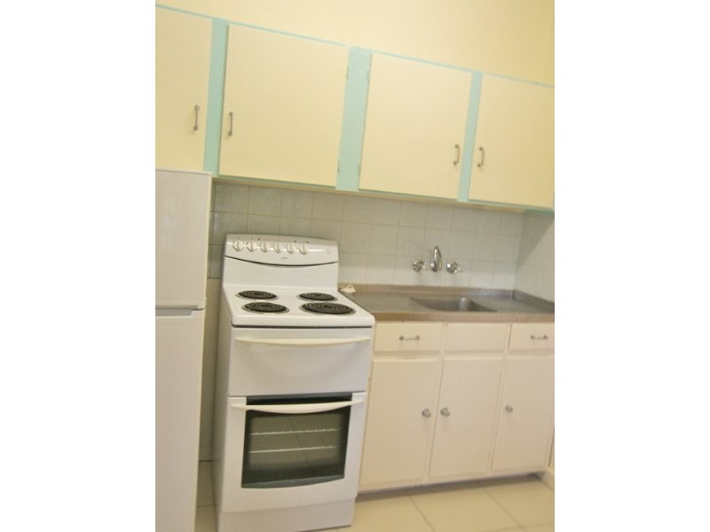 7/204 Lake Street, Cairns QLD 4870