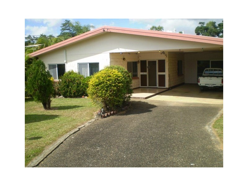 19 Woomala Street, Woree QLD 4868