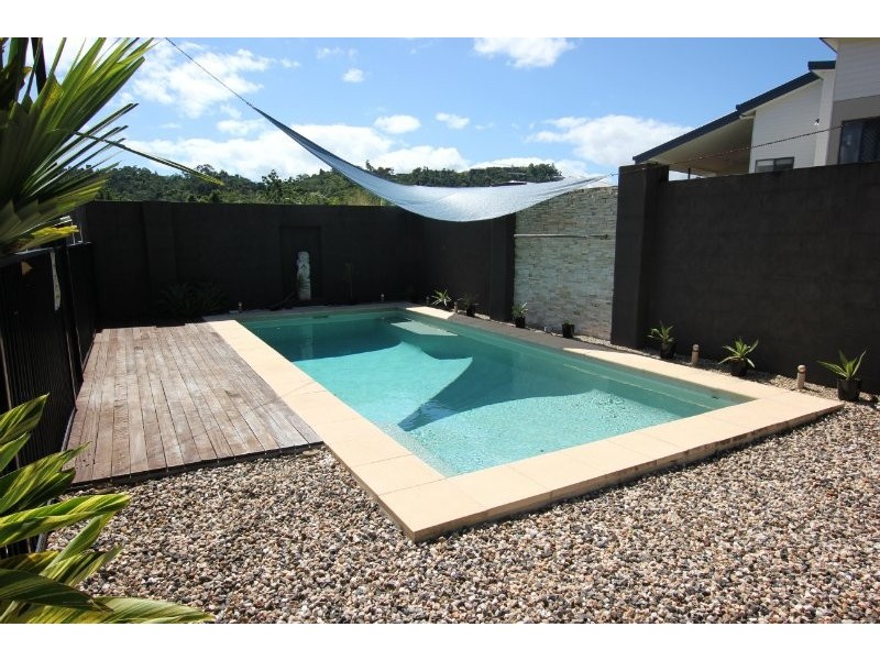 9 Smoko Close, Brinsmead QLD 4870