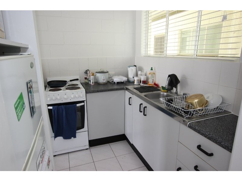 21/215 McLeod Street, Cairns North QLD 4870