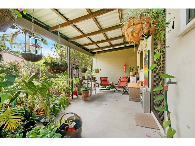 Holloways Beach QLD 4878