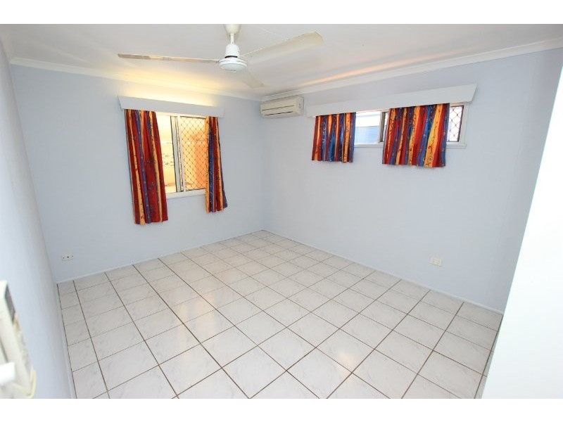 28 Angela Street, Woree QLD 4868